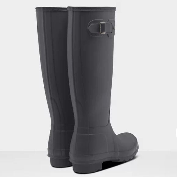 Brand new size 9 Hunter Boots - Picture 2 of 3